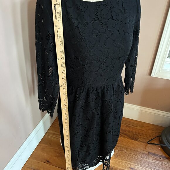 Black Dress - Picture 15 of 15